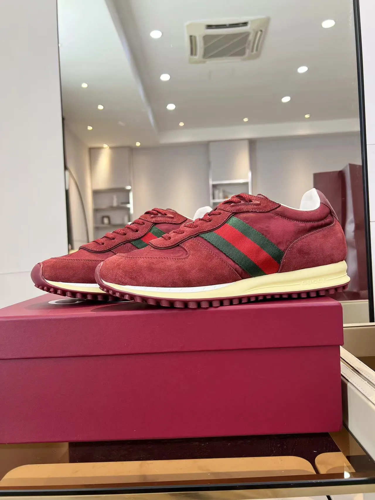 660💰GUCCI Men's New Forrest Gump Sports Shoes Light, comfortable and versatile, full of details, showing retro sports feelings Men's size 39-45